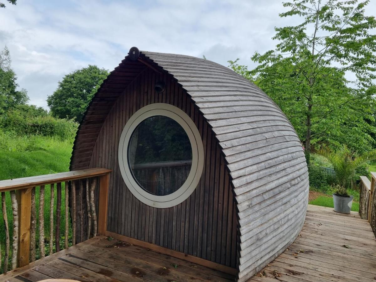 Pear Tree Inn Whitley Bagian luar foto