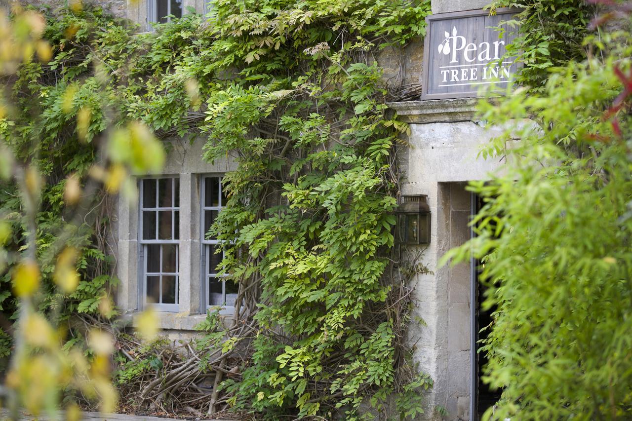 Pear Tree Inn Whitley Bagian luar foto