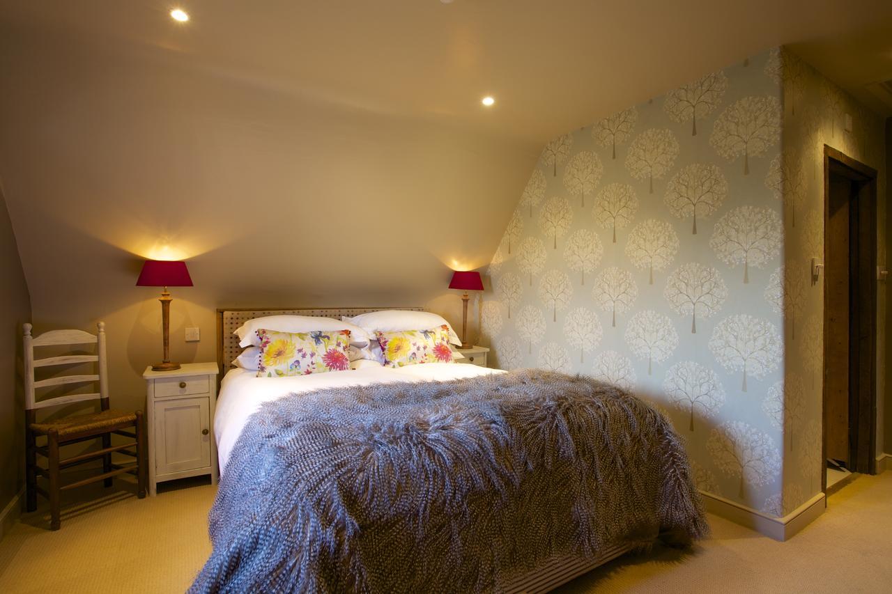 Pear Tree Inn Whitley Bagian luar foto
