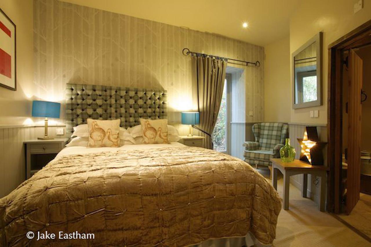 Pear Tree Inn Whitley Bagian luar foto